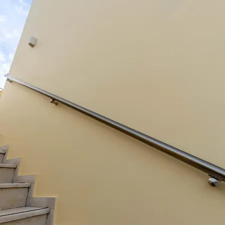 Kosmos Hotel apartamentowy *